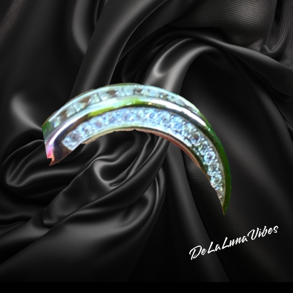 The Gina White Sapphires Set in 925 SS - Picture 5 of 5